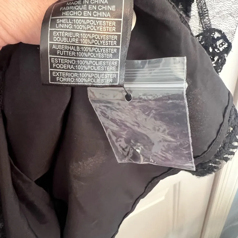 Revolve Cupcakes and Cashmere Callista Dress in Black Size Small Lace Sequin - Image 11