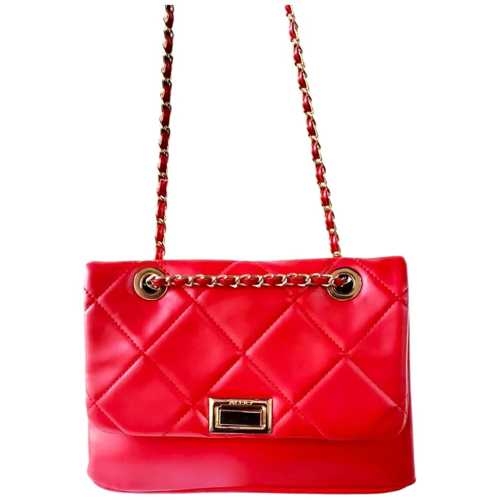 Aldo- Red Quilted Shoulder Bag EUC - Image 11