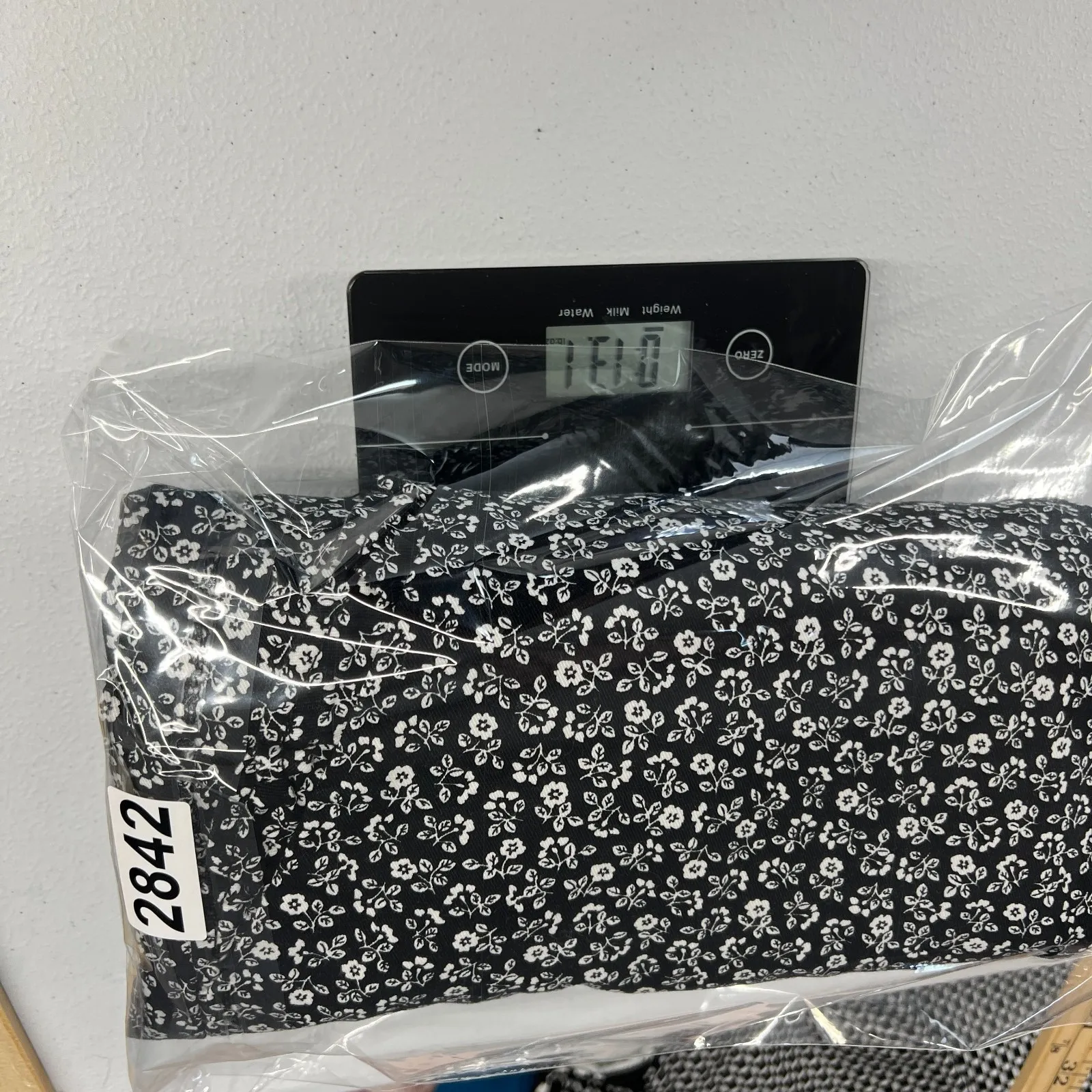 Kate Spade Pants Women 10 Black White Cotton Floral Tapered Leg Preppy High Rise - Image 16