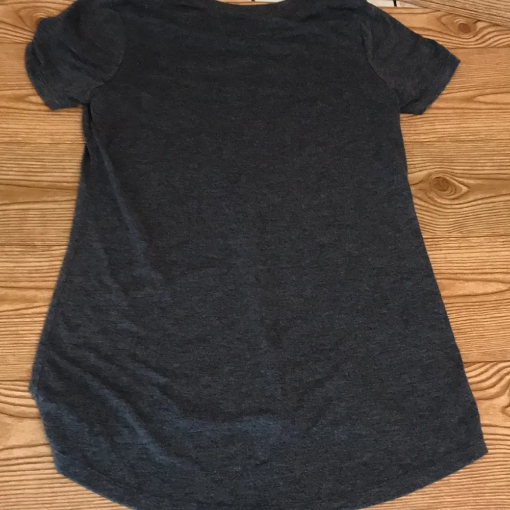 Tv series friends gray t shirt Size M - Image 4