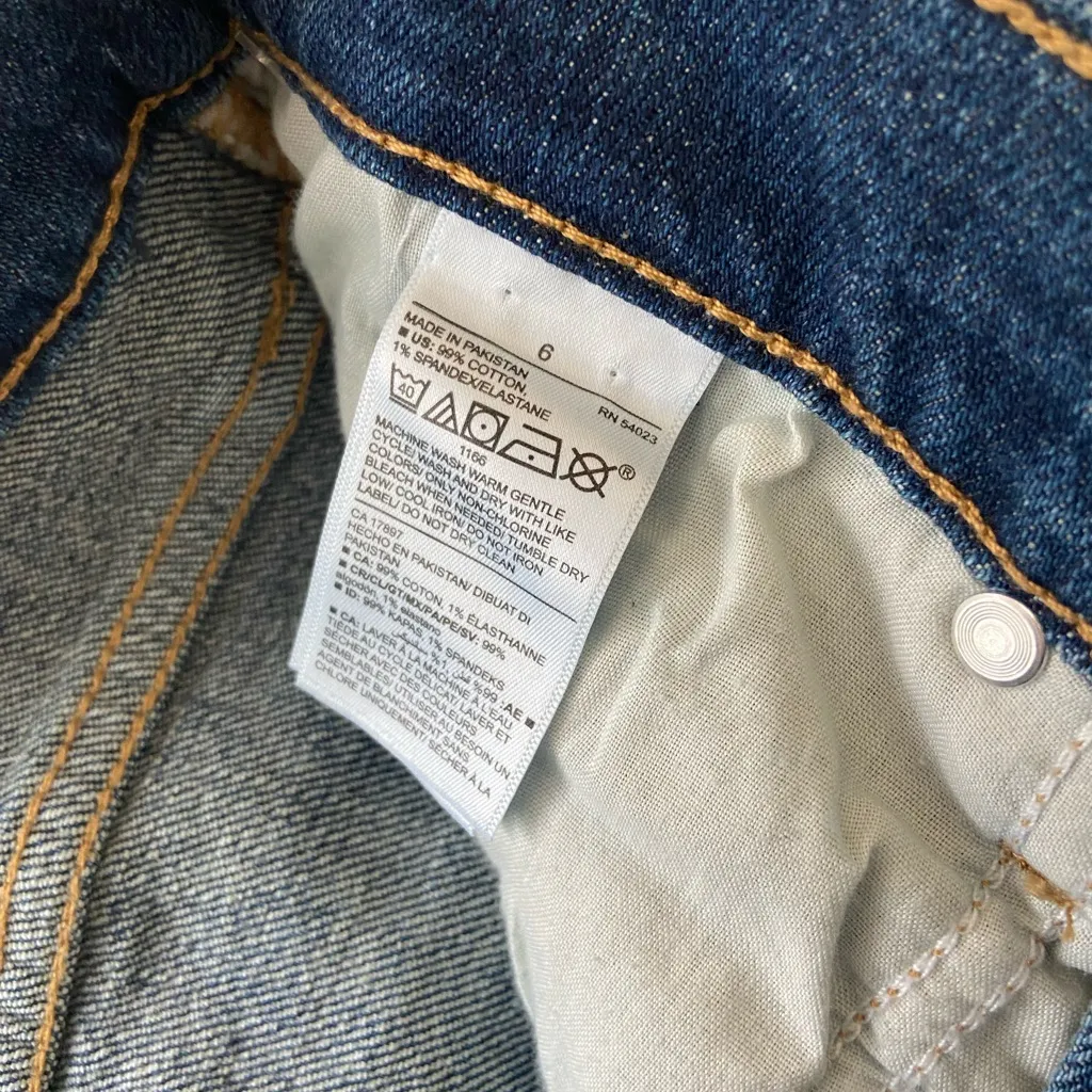 NEW Old Navy‎ women’s extra high-rise curvy sky-hi straight medium wash jeans 6 - Image 6