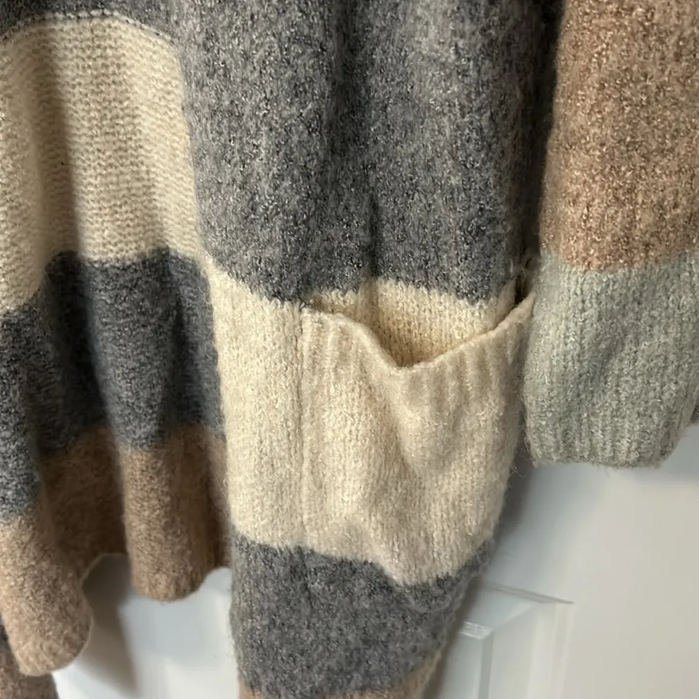 Long Stipe Sweater - Image 2