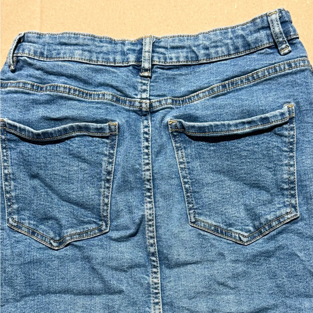 Women’s Medium Zara Jean Blue Mini Skirt EUC - Image 5