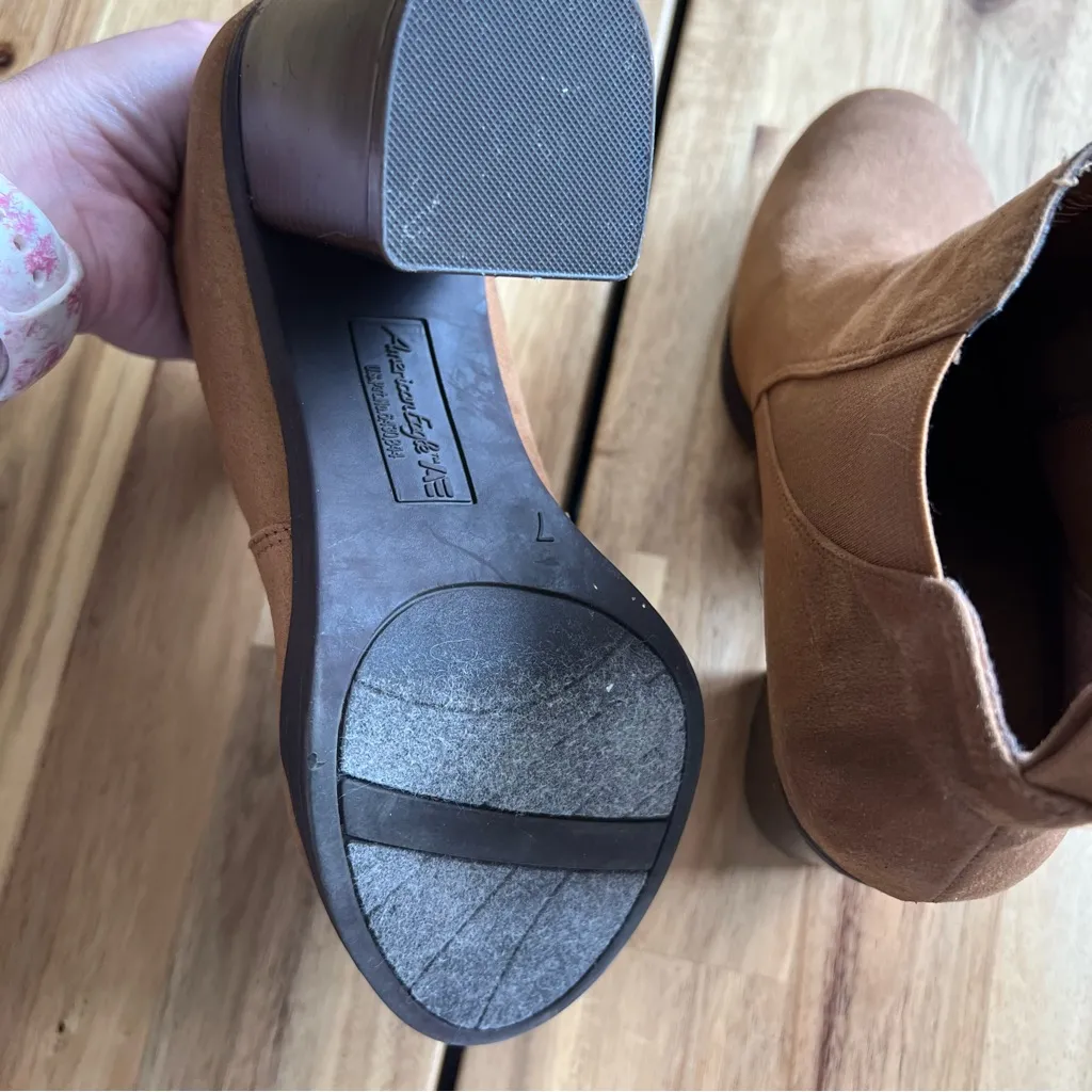American Eagle Faux Suede Tan Ankle Boots | Size 7 - Image 8
