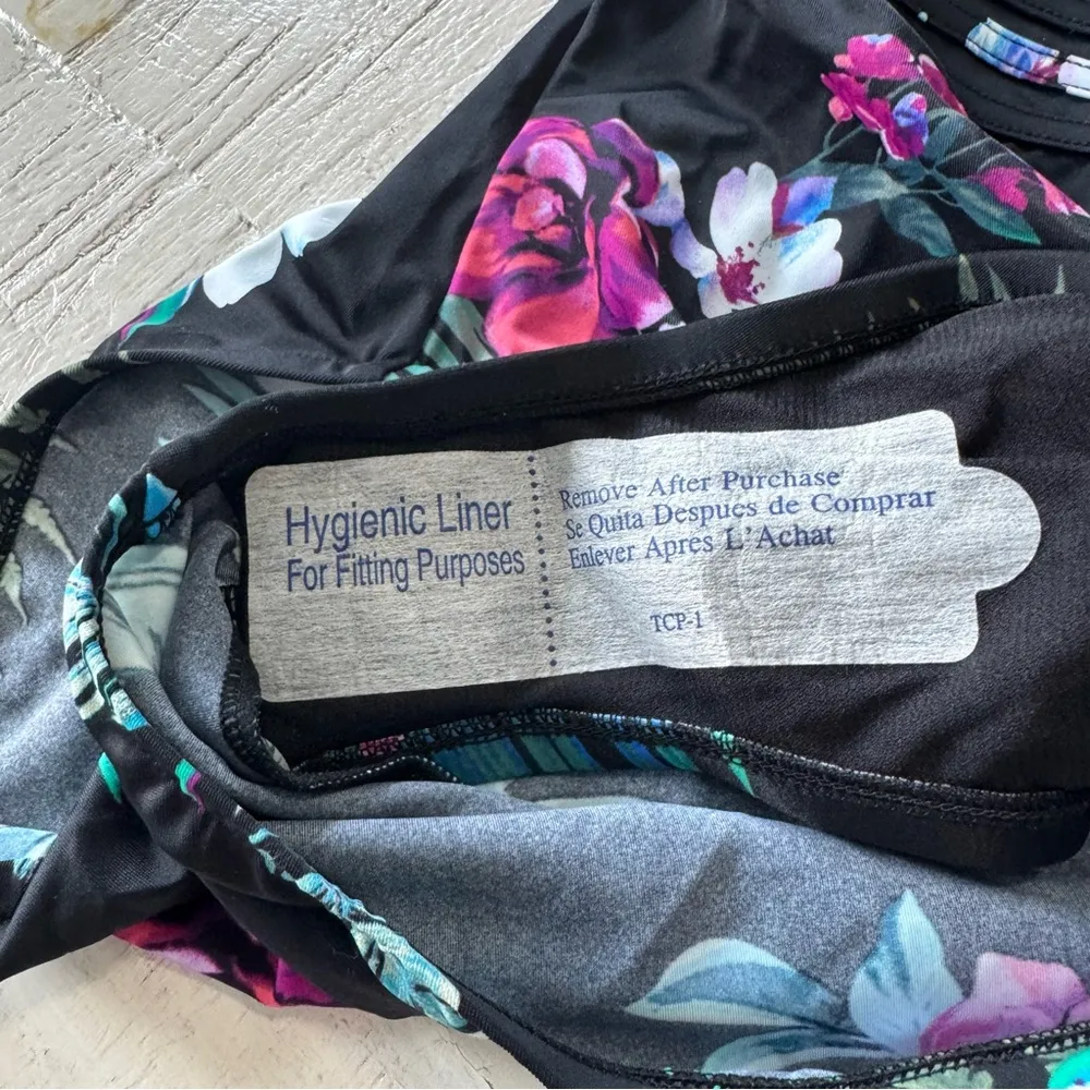 Aqua Green Black Tropical Floral Swimsuit NWOT size Small One Piece Waist Detail - Image 6