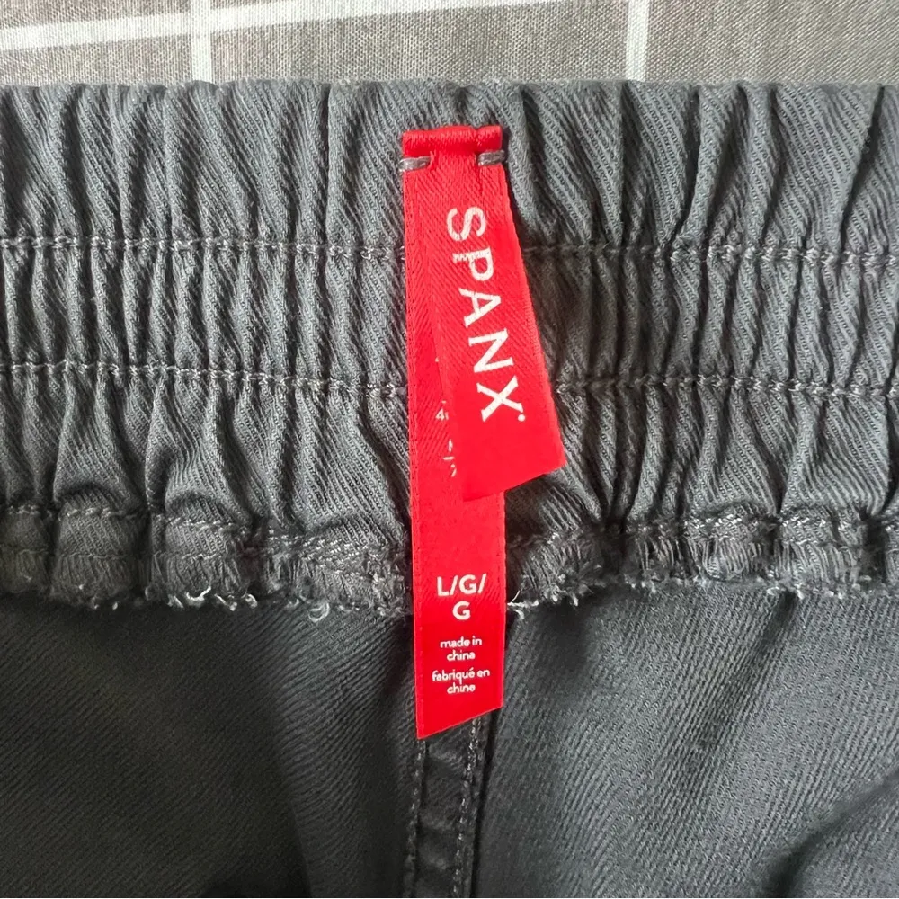 Spanx Stretch Twill Cargo Jogger large - Image 14