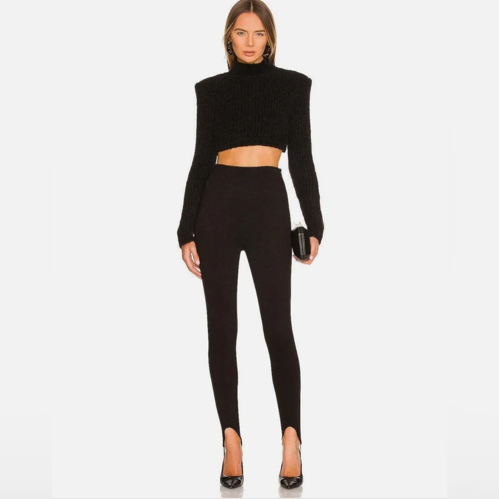 NBD Tory Strong Shoulder Cropped Sweater in‎ Black Size Extra Small - Image 8
