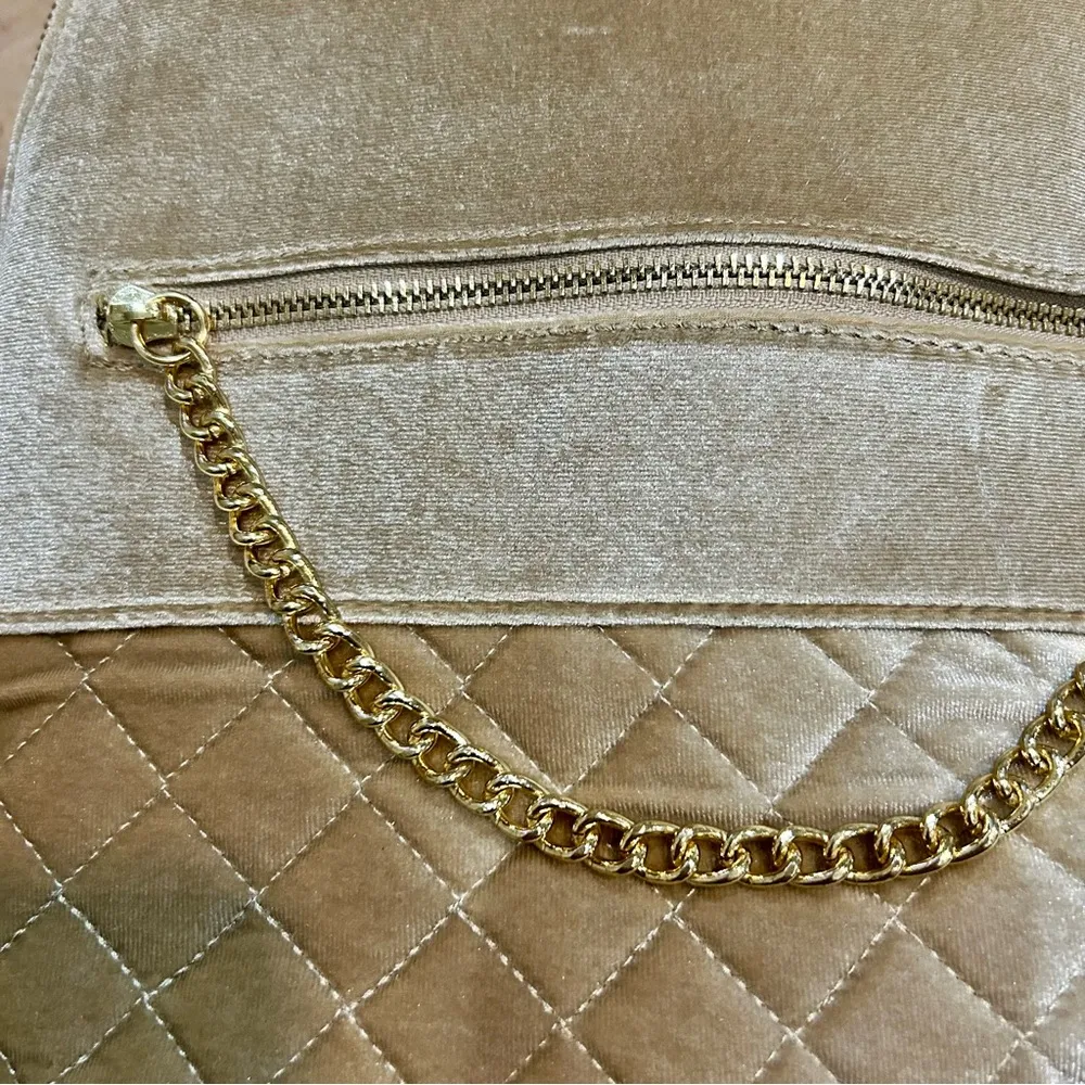 Bebe Gina Gold Chain Velvet Quilted Large Backpack Gold NWT - Image 3