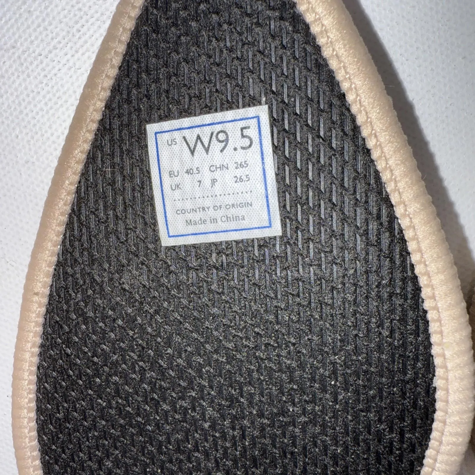 Rothy's The Point Beige Old Money Preppy Designer Slip On Flats Size 9.5 - Image 14