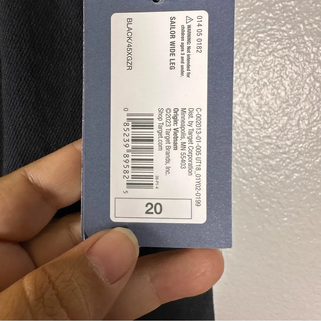 Universal Thread | Women's Black Flare Jeans - Image 3