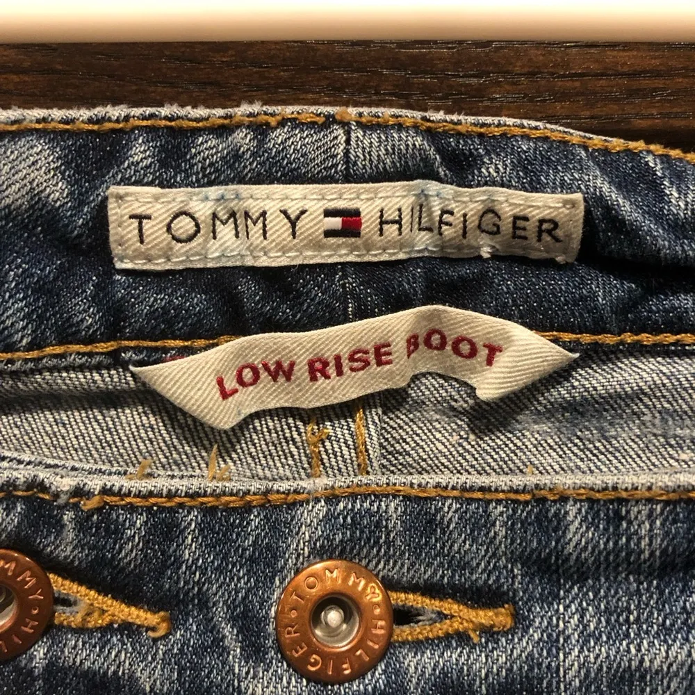 Tommy Hilfiger women’s jeans low rise bootcut - size 14 - Image 2