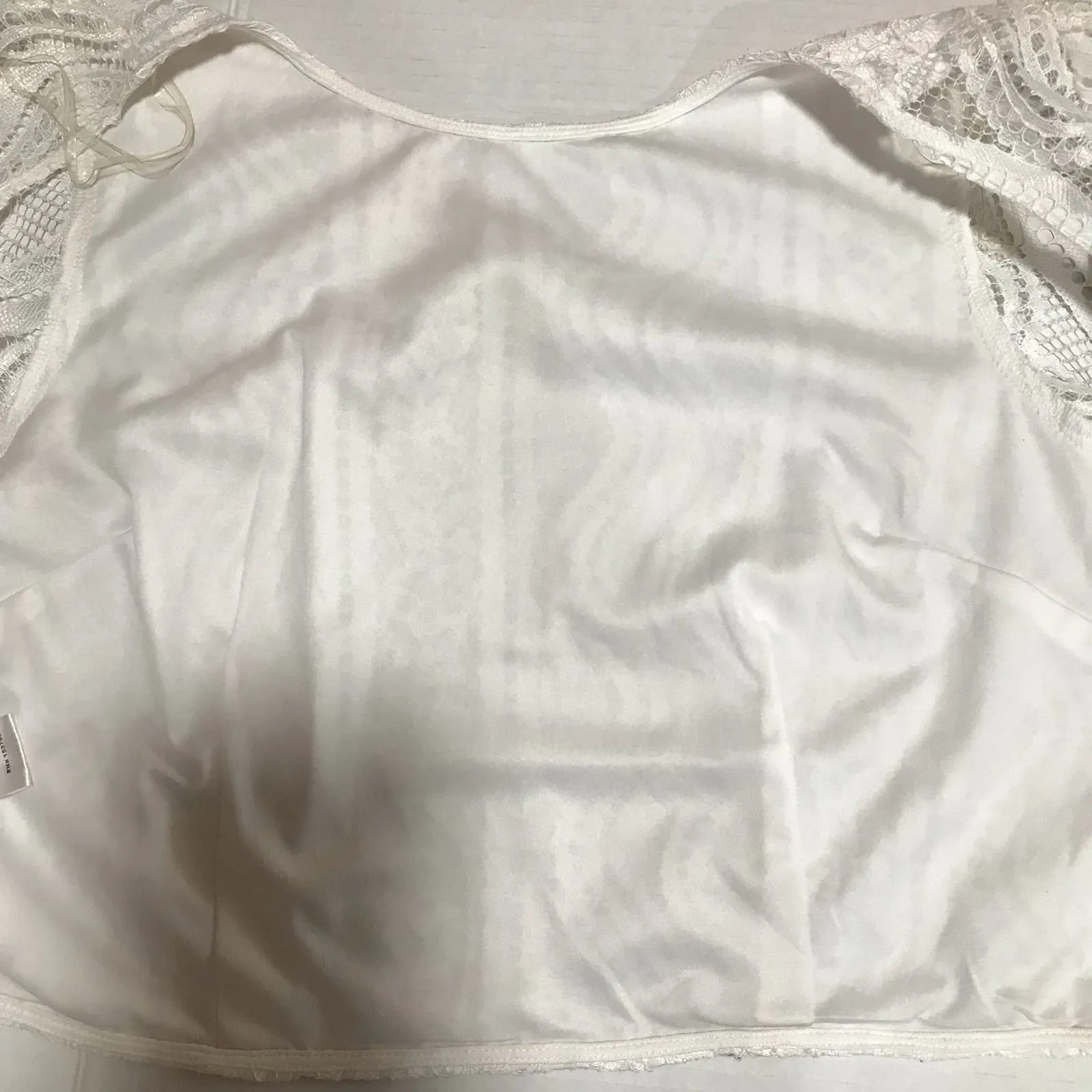 Trendy J's Women's Large Long Sleeve ‎ White Lace Top - Image 9