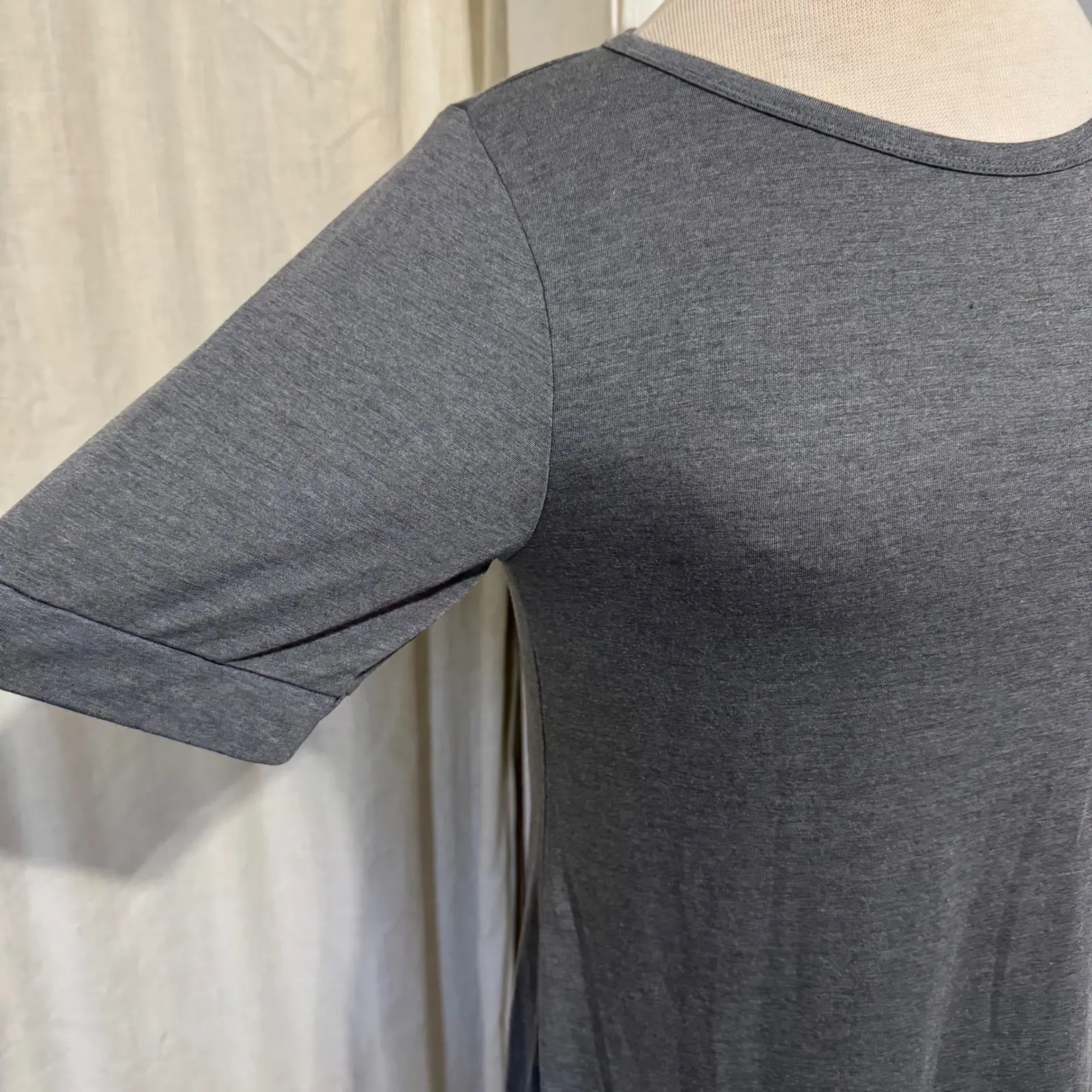 Calvin Klein Women Gray Round Neck Short Sleeve Soft Fabric Sleepwear Top Size S - Image 3