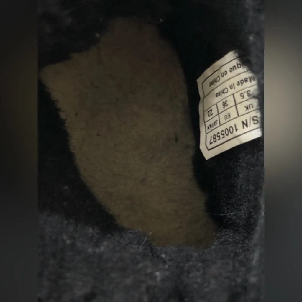 UGG  Women's Classic II Mini Boots size 5 - Image 13