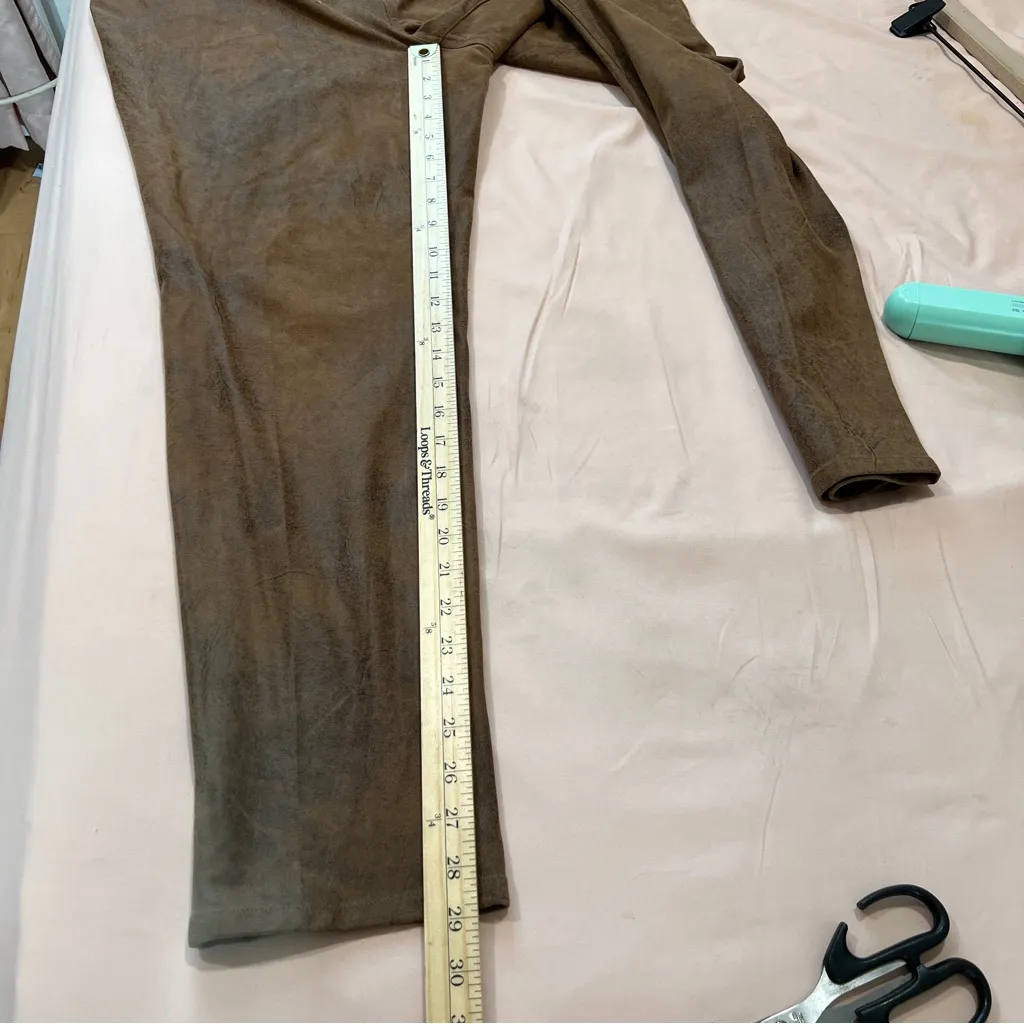 Chico's Stretch Brown Coated Faux-Suede Worn Luggage Slim‎ Pants Size 14 - Image 14