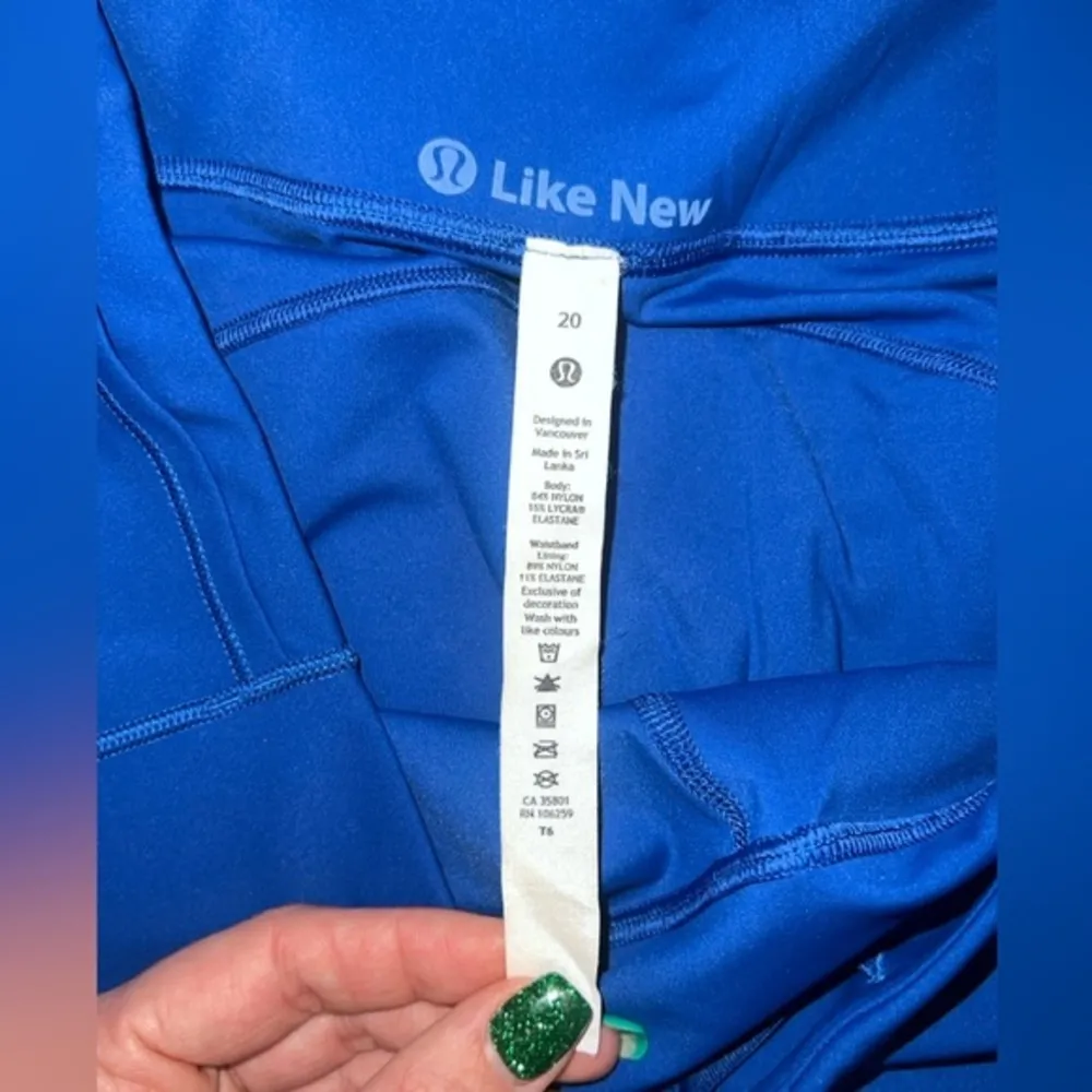 NWOT Lululemon Fast and‎ Free 7/8 Tight II
Non Reflective Nulux 25”
size 20 - Image 3