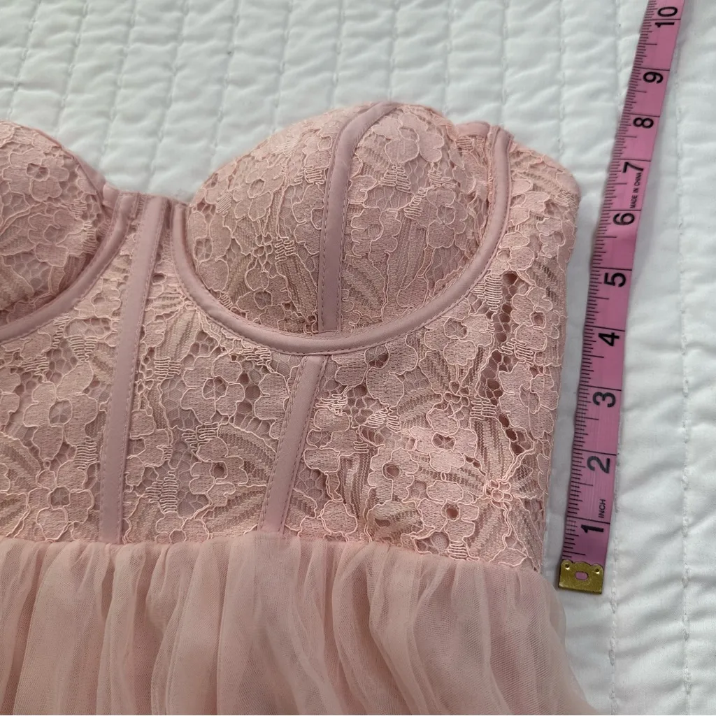 Selfie Leslie Gown Strapless 
Dancing With Me Sweetheart Tulle Midi Dress Pink - Image 11