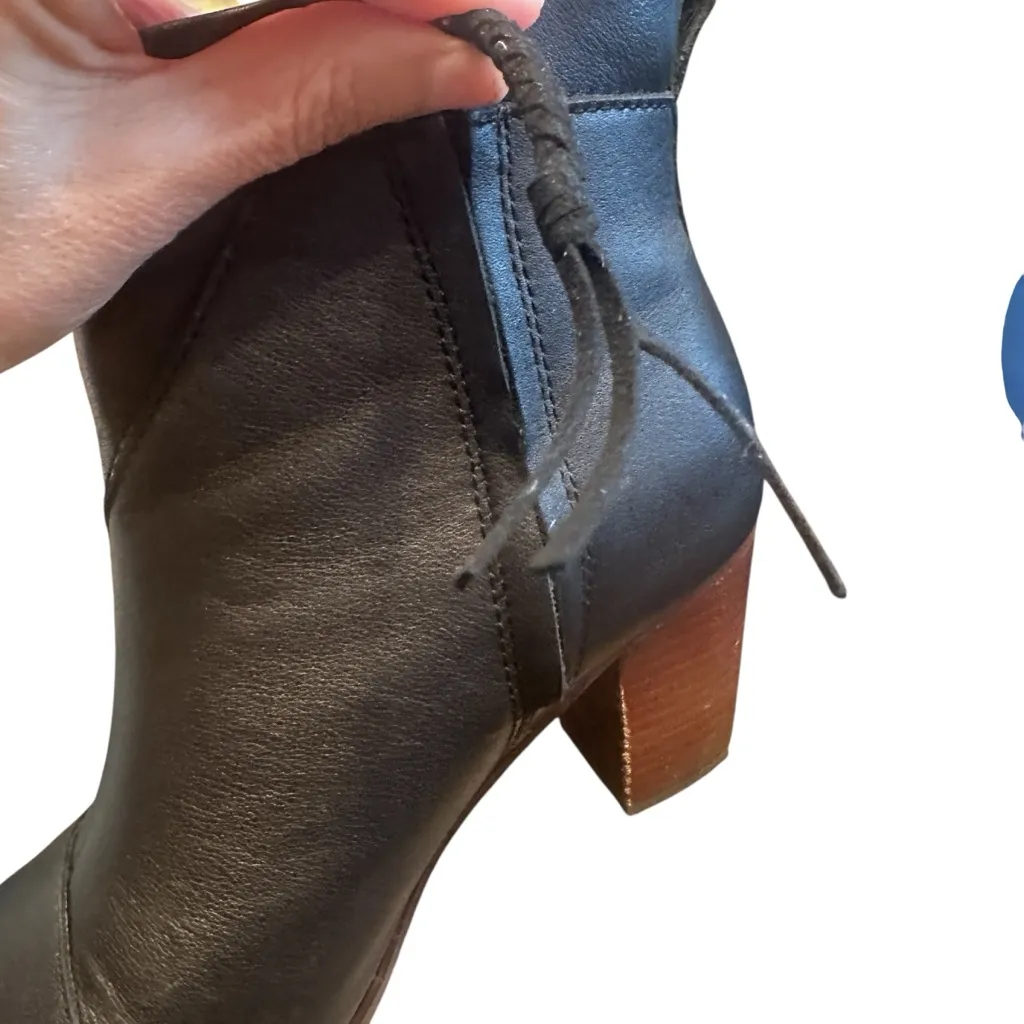 TOM’S Lunata  Black Leather Ankle Boots EUC Size 8 Side Zip w/Tassel - Image 6