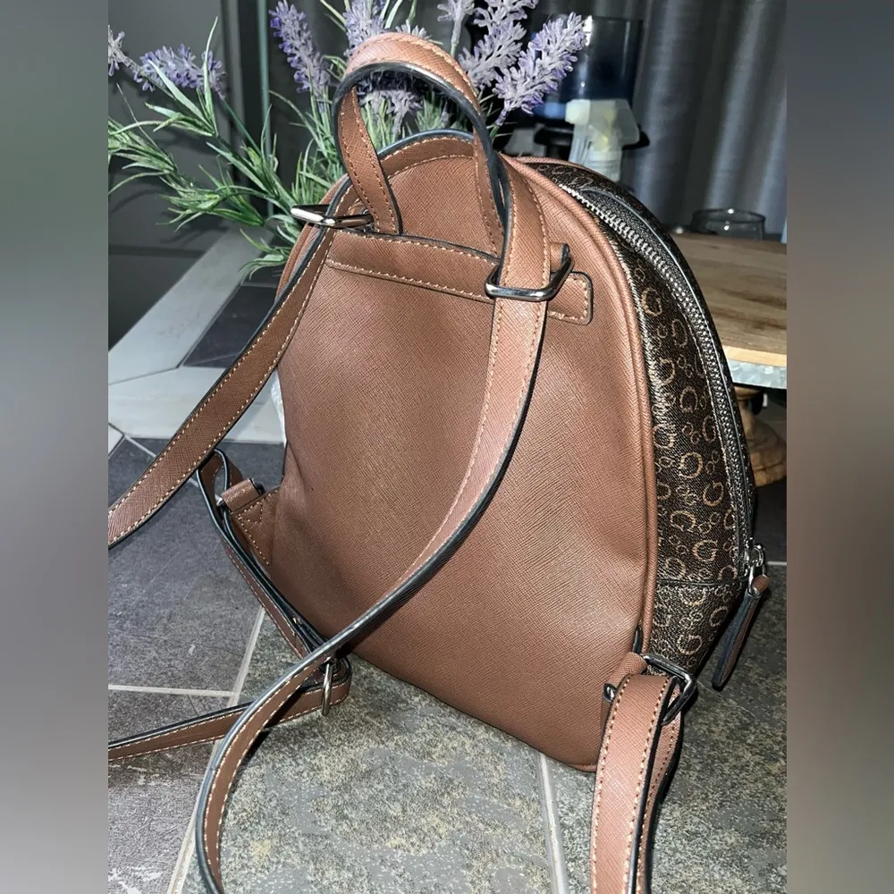 GUESS Brown Logo Backpack - Image 3