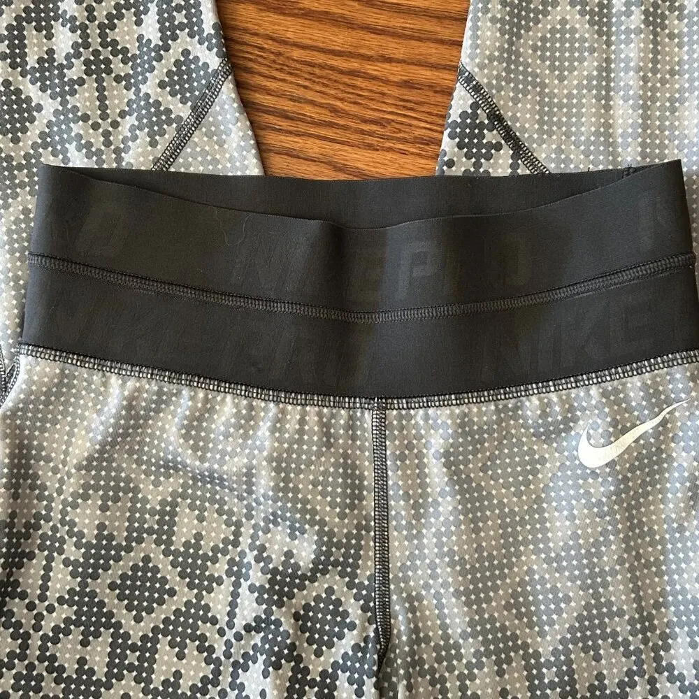 Nike Pro Combat Leggings Hyperwarm Geometric Print Size XS - Image 9