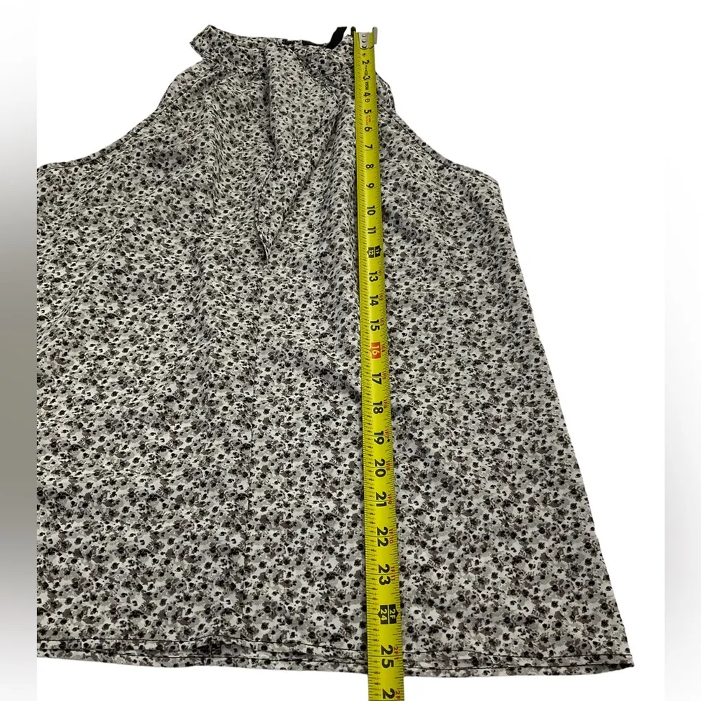 BCBG MaxAzria Ruffle Top Halter Neck Gray Size Small Blouse - Image 2