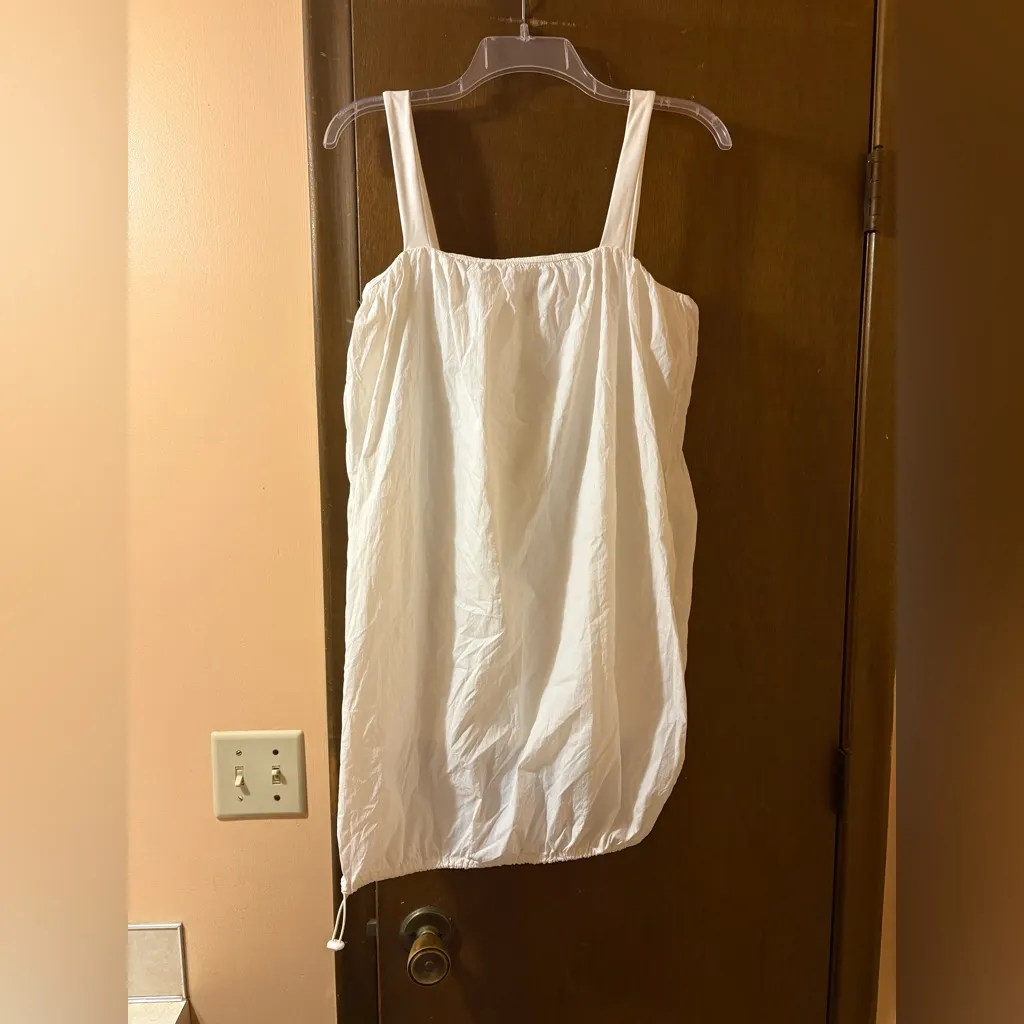 Daily Drills White Bubble Athletic Tennis Dress - Image 2