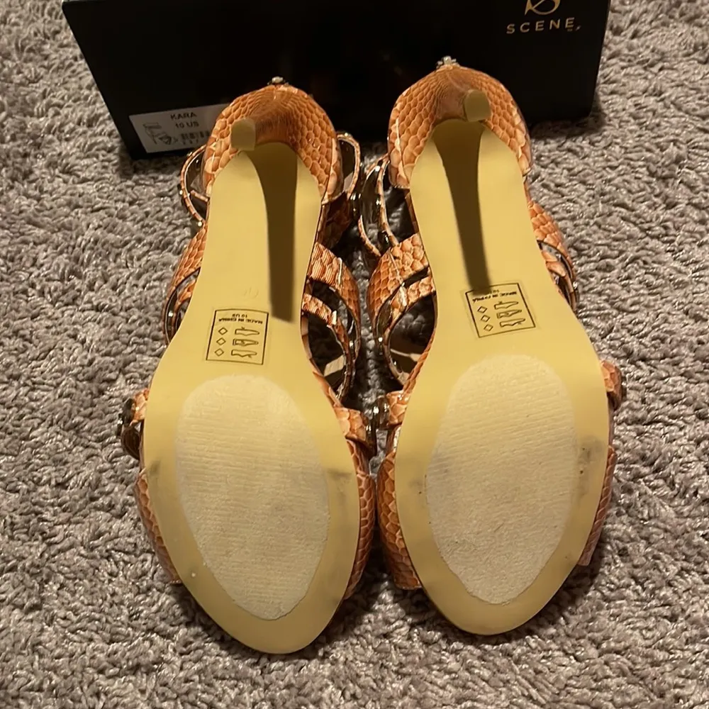 High heel strappy shoes Size 10 - Image 4