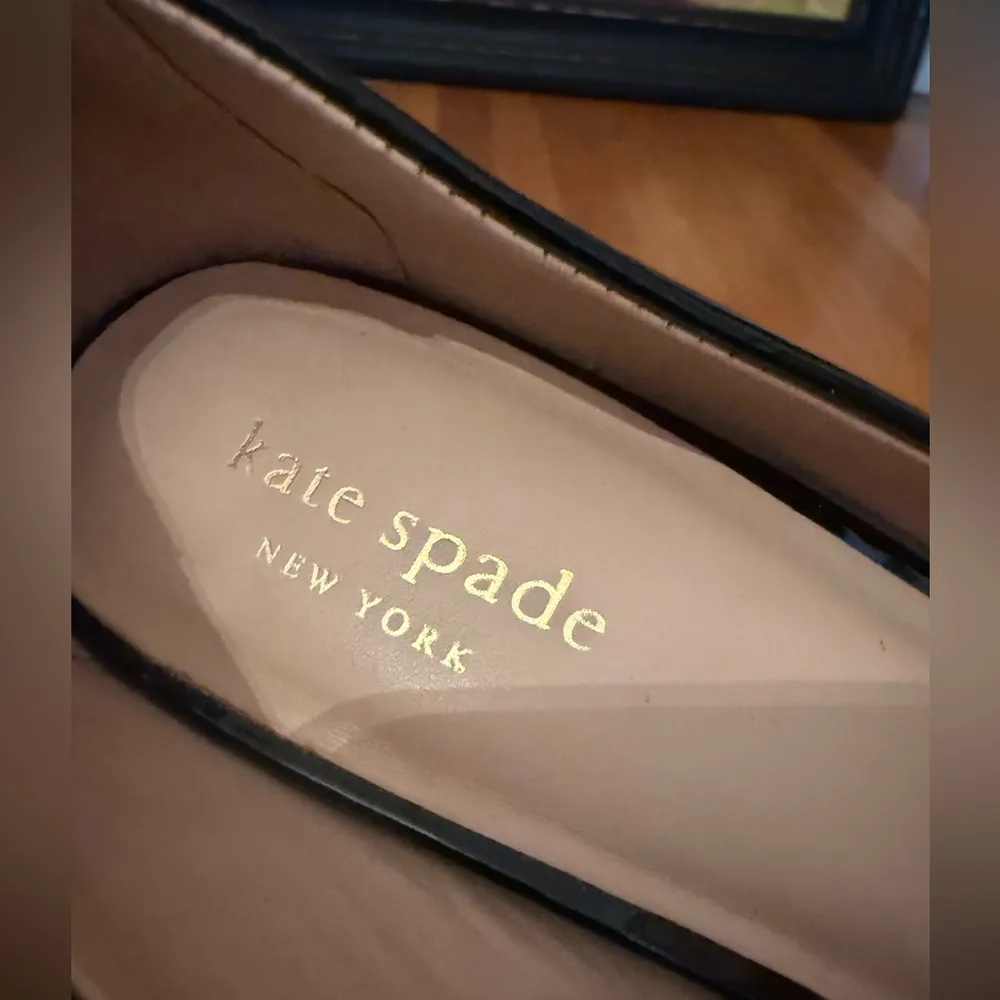 Kate Spade Black Patent Leather Heels size 8 - Image 10