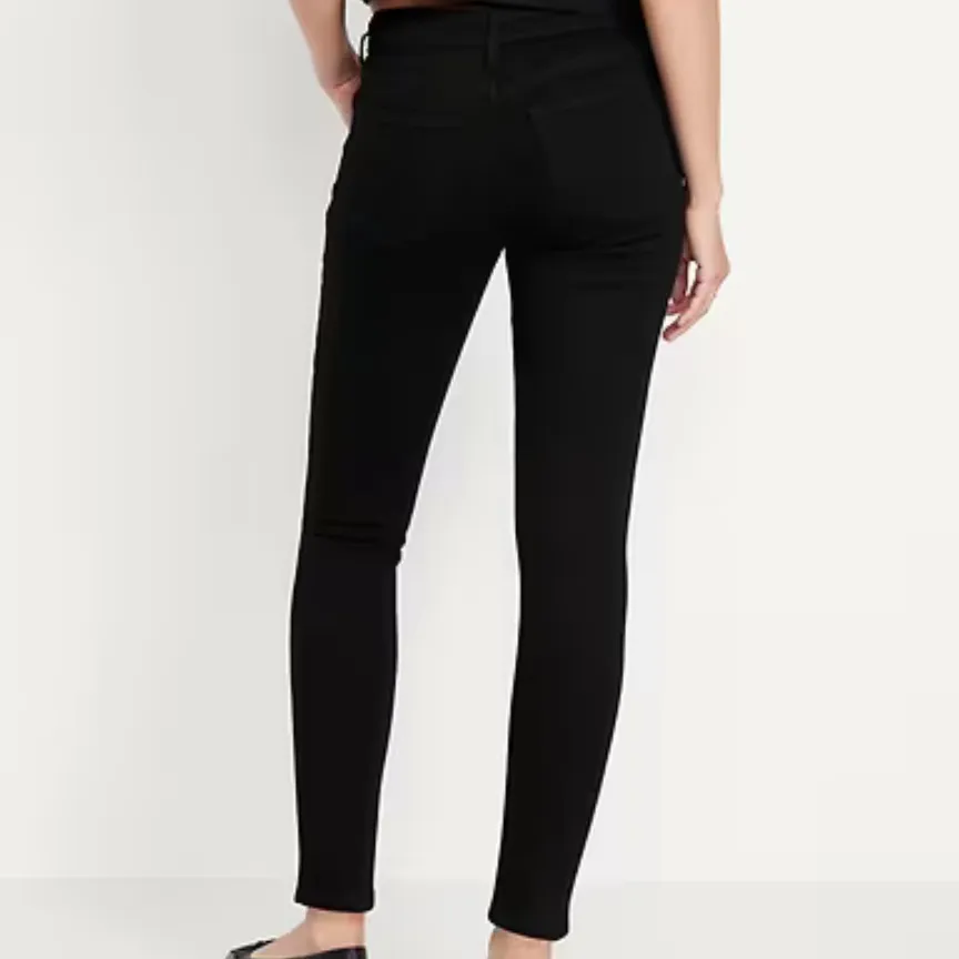 NWT High Rise Black Skinny Jeans Size 6P - Image 4