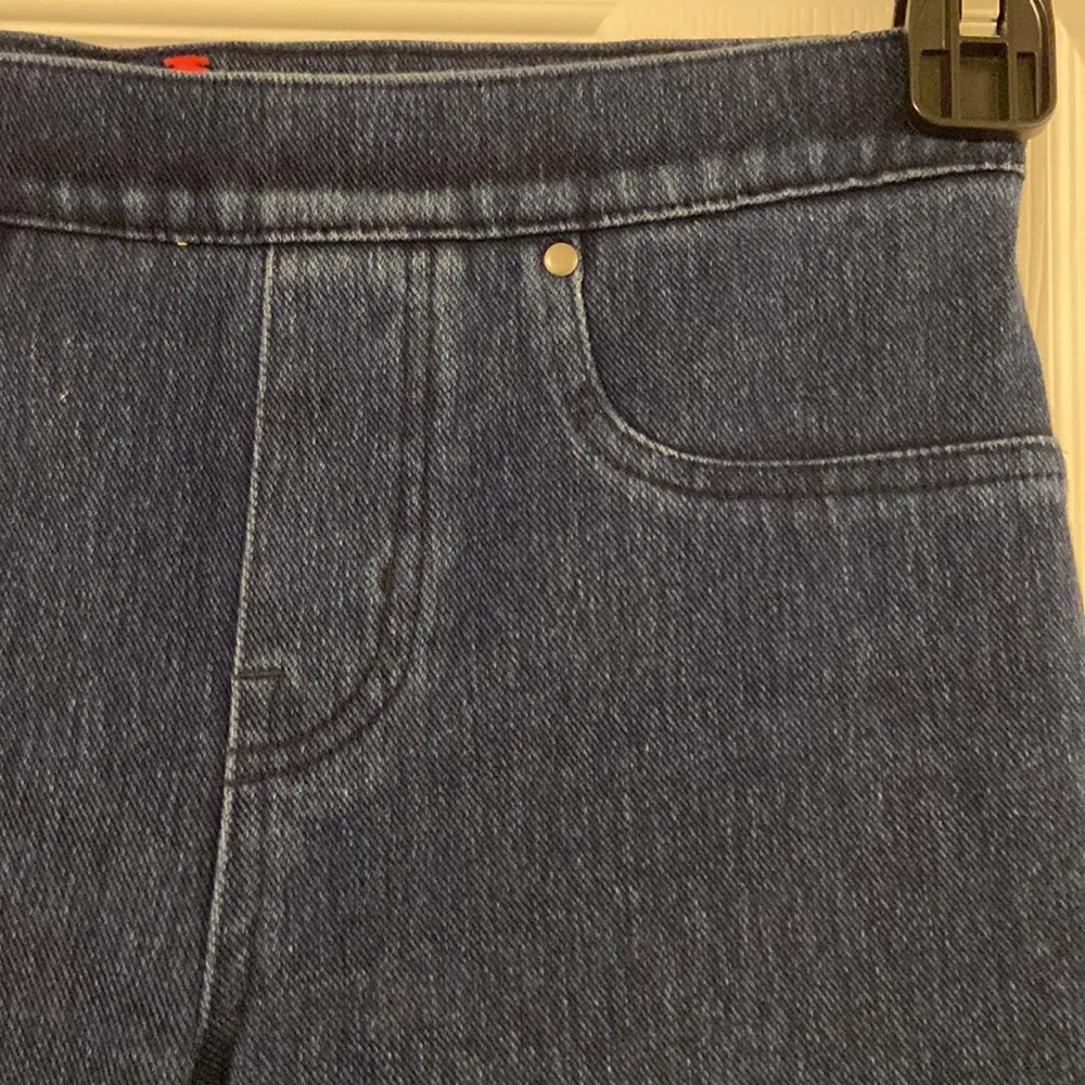 SPANX XS Jeans inseam 28” excellent condition - Image 2