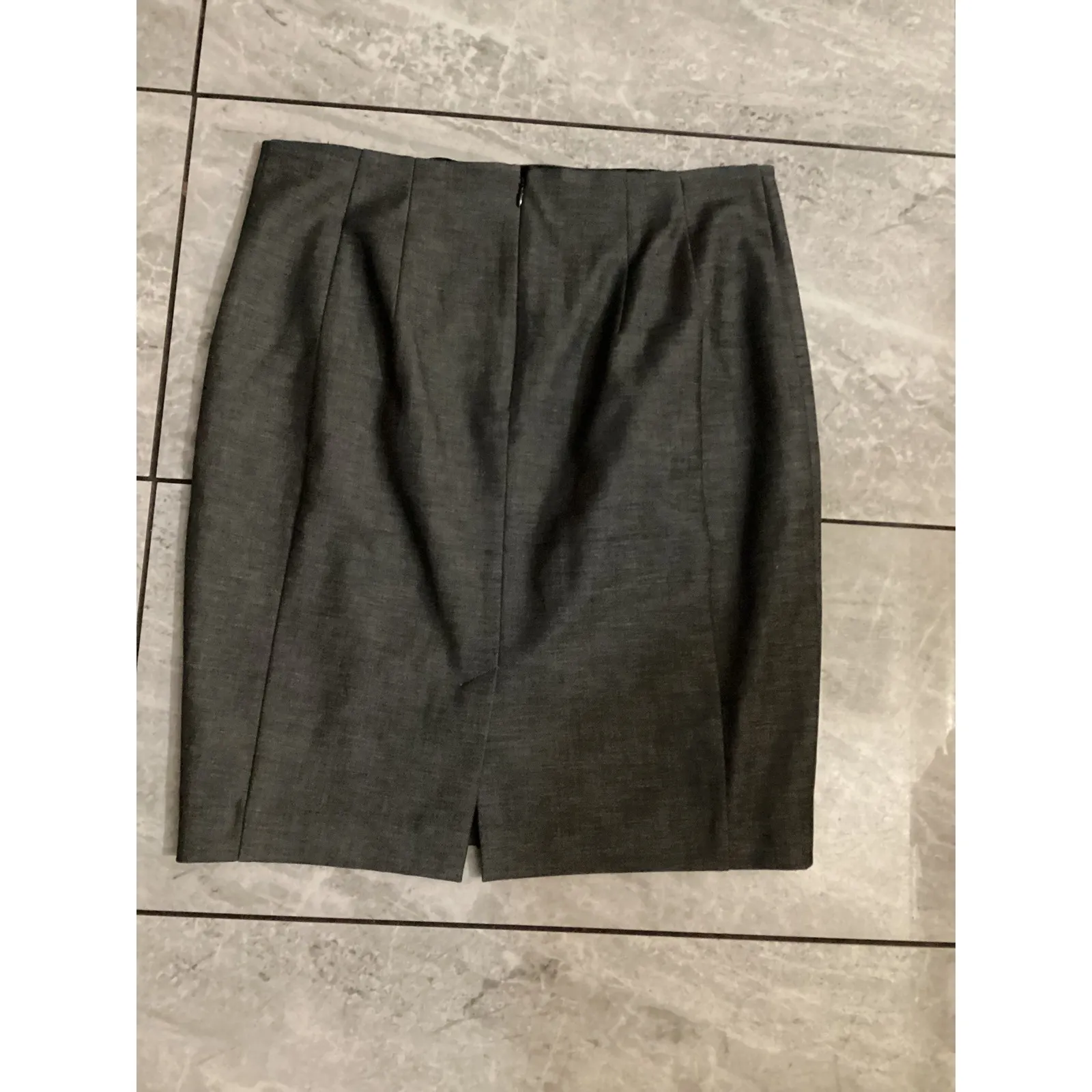 EXPRESS Pencil Skirt Dark Gray Classic Business Career Size 8 - Image 2