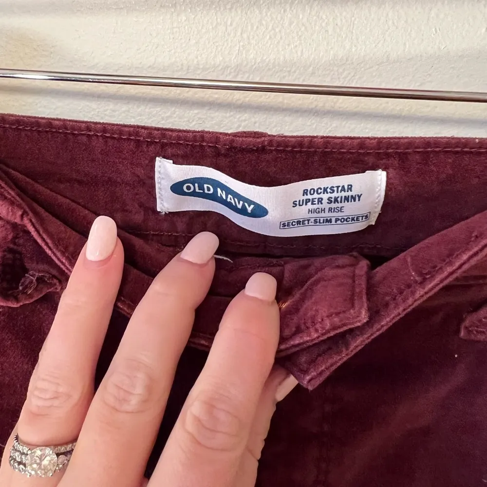 Old Navy Rockstar size 2 - Image 3