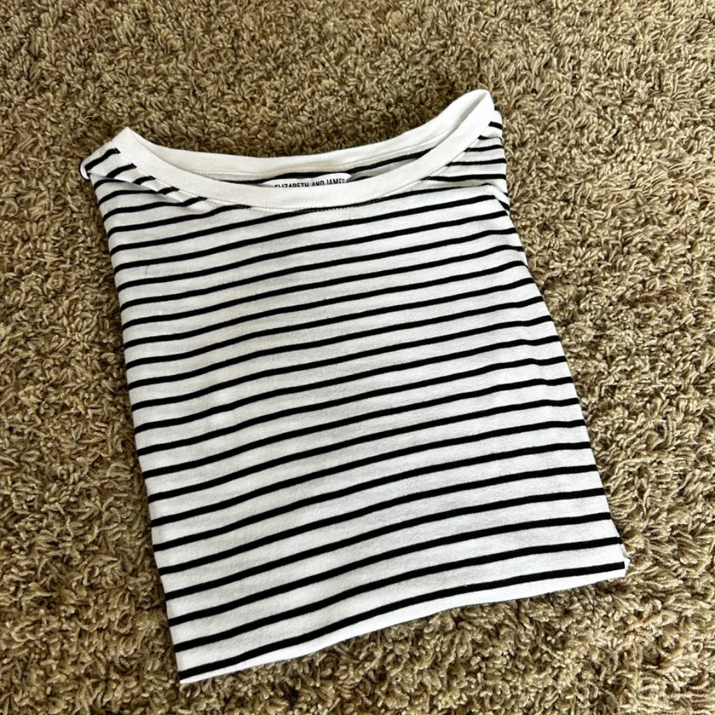 ELIZABETH AND JAMES Striped Cotton Woman's T Shirt in Size Large Black and White - Image 7