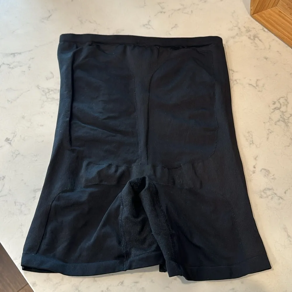 Victoria’s Secret black light tummy control butt lifting girdle short long brief - Image 4