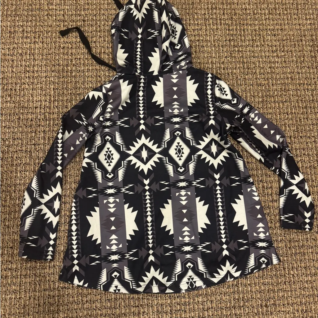 Crazy Train Aztec sweatshirt - Image 2