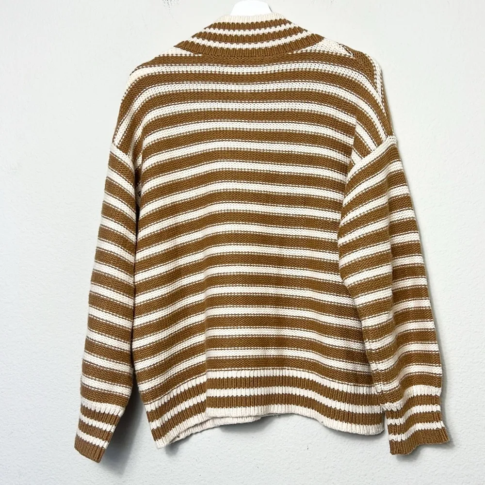 J.CREW CARAMEL NATURAL CABLE KNIT MOCKNECK STRIPE JEWEL BUTTONS SWEATER - Image 4
