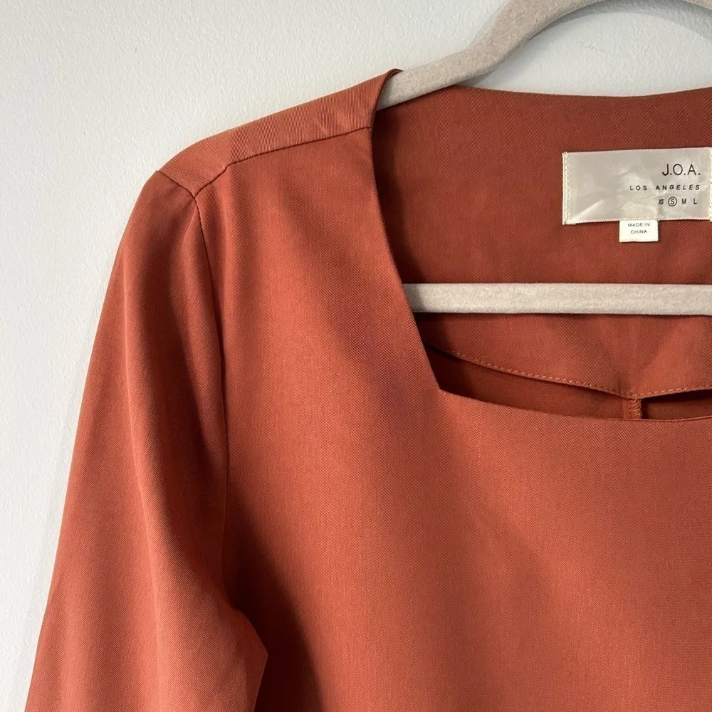 J.O.A. Ruffled Bell Sleeve Square Neck Blouse Sz S - Image 5