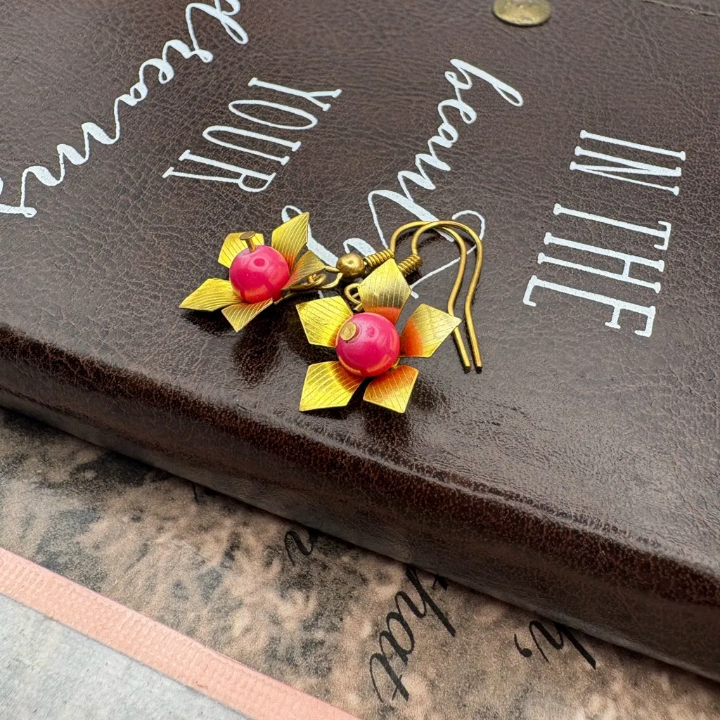 Vintage Flower Dangle Earrings Brass Pink Bead Gold - Image 2