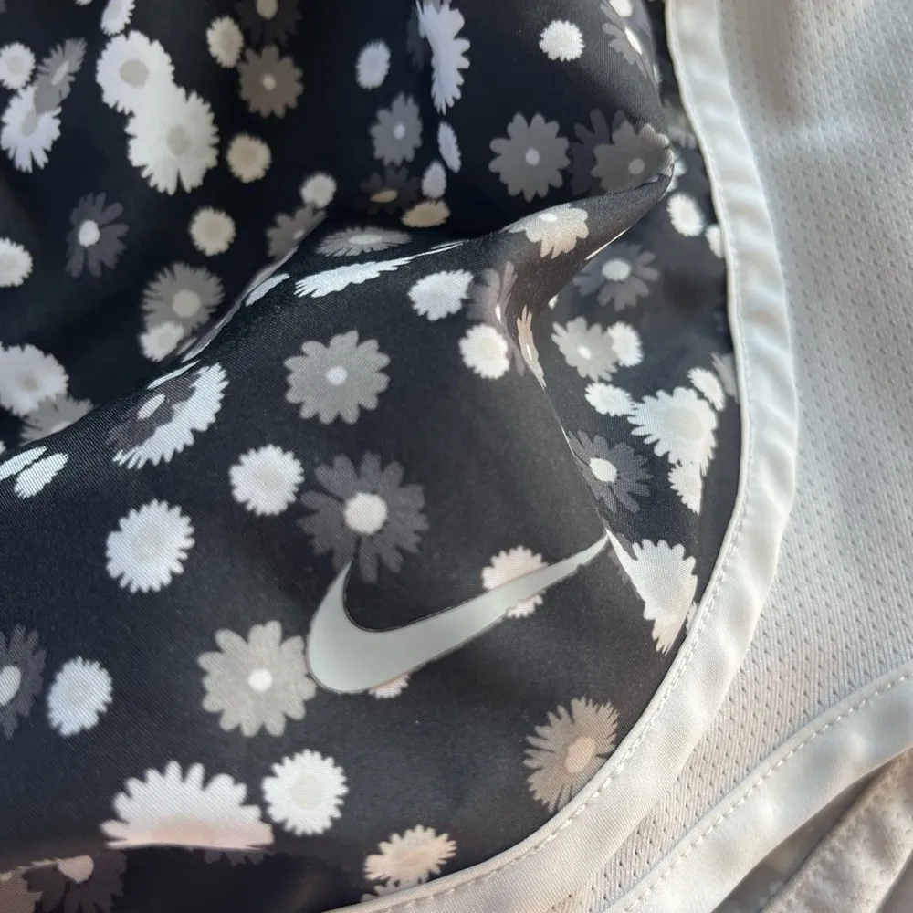 Nike Black Floral Running Shorts - Image 3