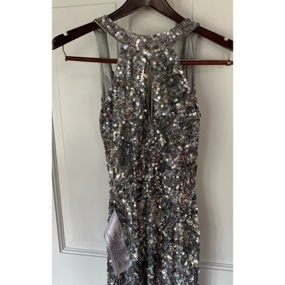 Mac Duggal 3434A Platinum Silver Sequined Keyhole Halter Column Evening Gown 0 - Image 5