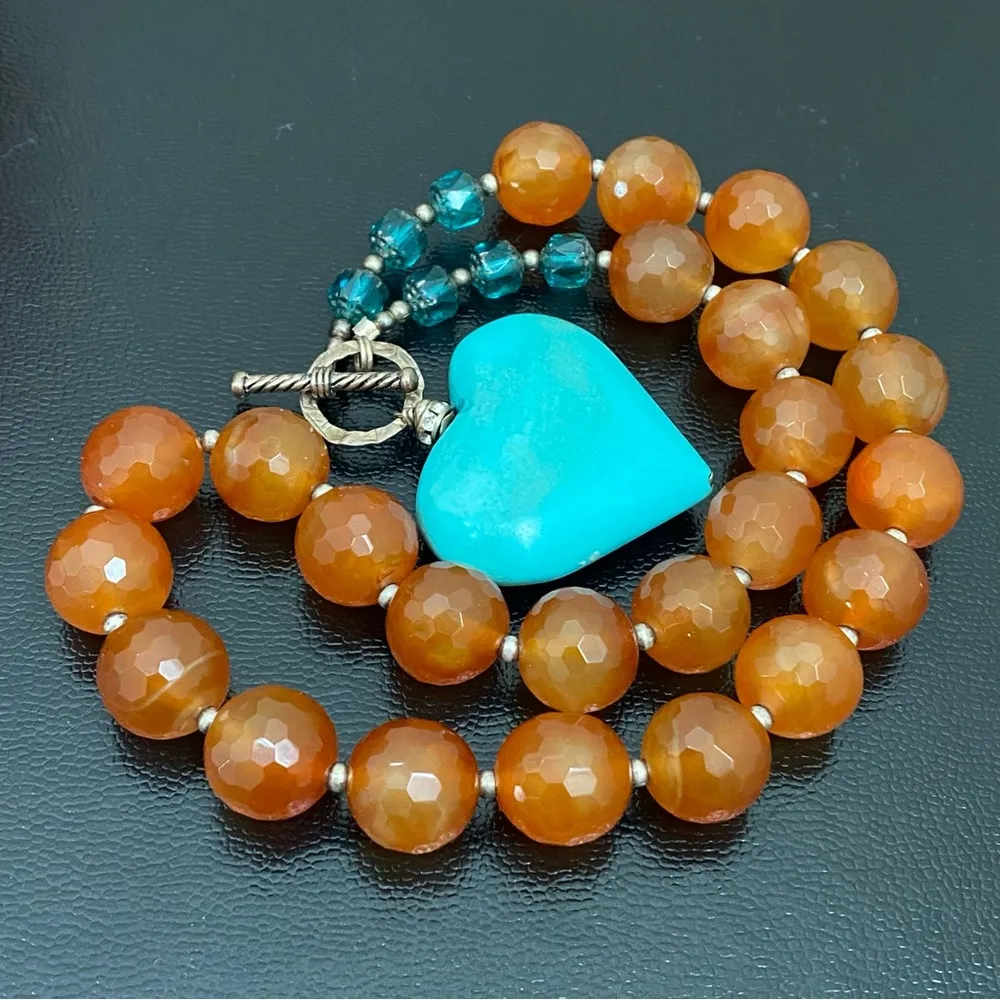 Handmade Agate Stone Crystal Faux Turquoise Heart Pendant Toggle Chunky Necklace - Image 7