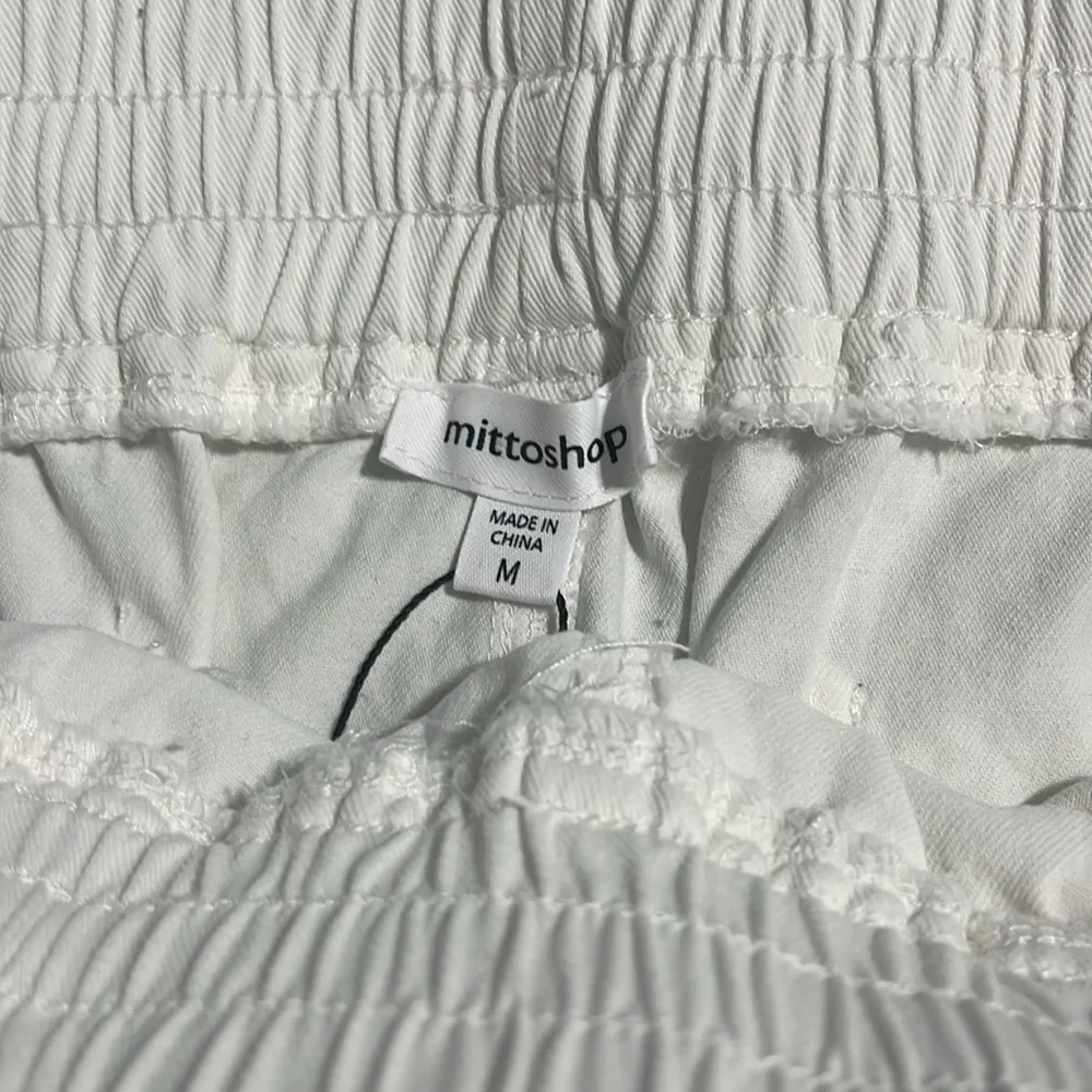 White Shorts - Image 5