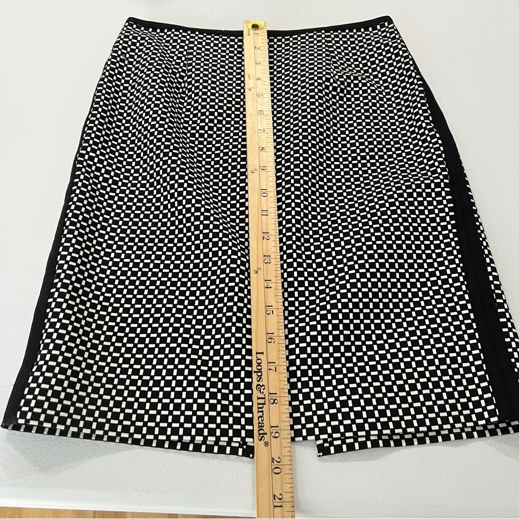 White House Black‎ Market Black & White Geo Pencil Skirt Contemporary Size 00 - Image 13