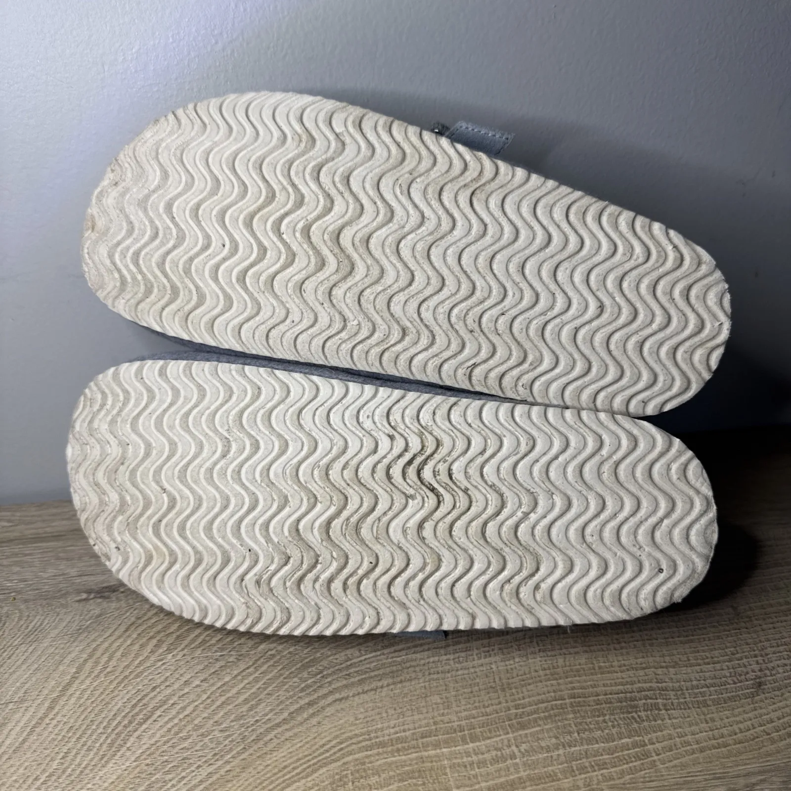 American Eagle Slipper Gray Clogs Womens Size 11 Mule Suede Indoor Outdoor Shoes - Image 7