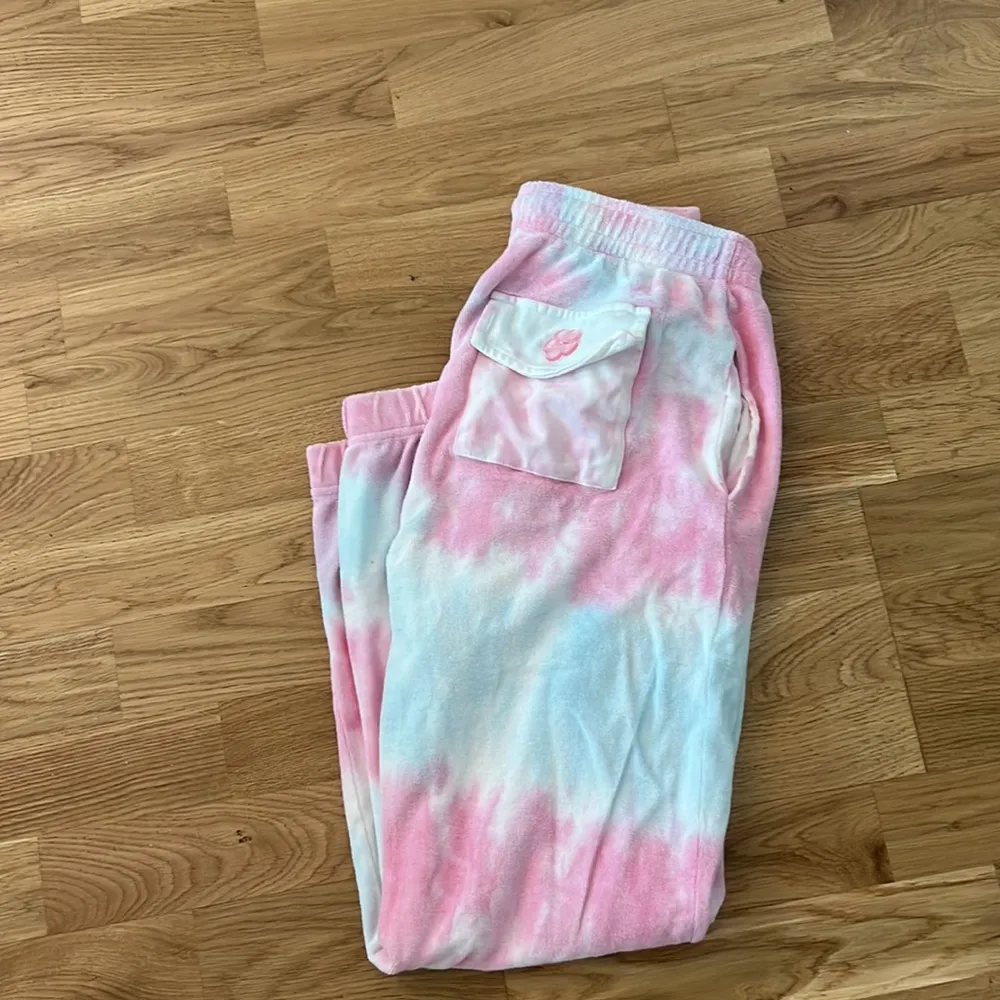 NWT Loveshackfancy hoodie, headband and sweatpants set - Image 16
