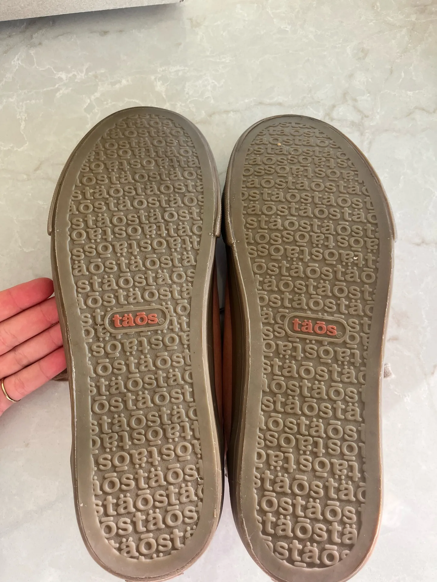 Taos Women’s Shoes Size 9 - Image 8