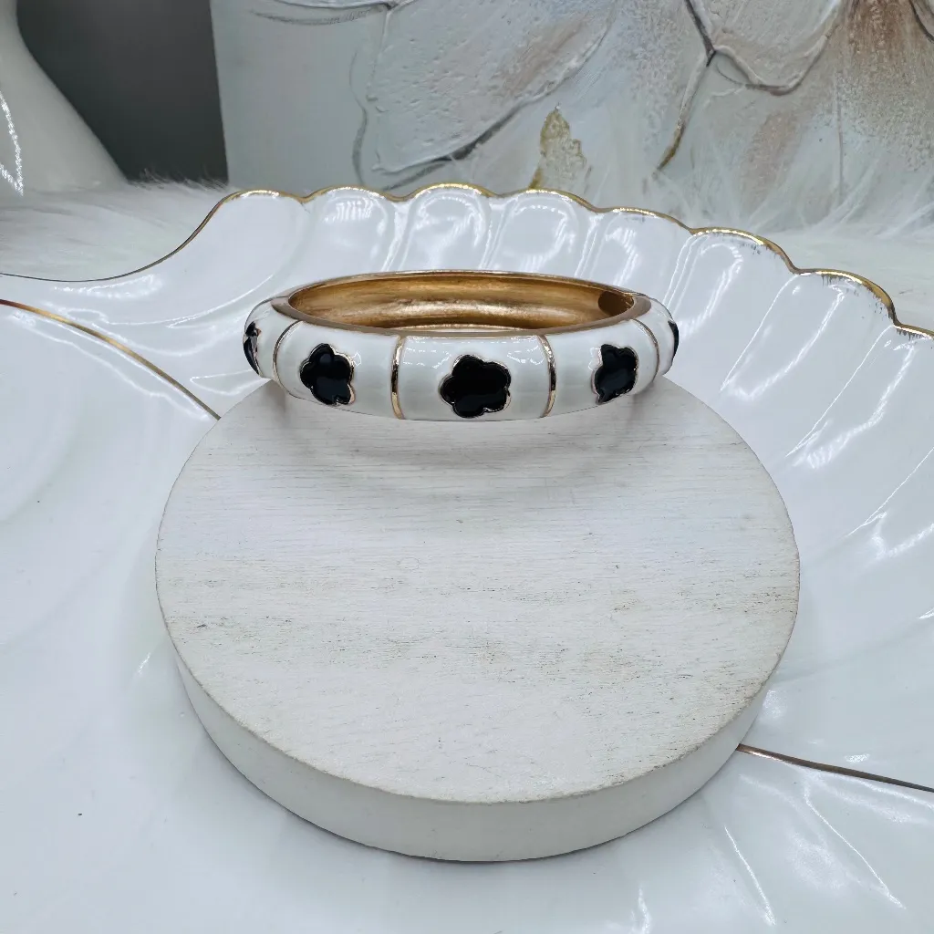 The Clarissa Enamel Cloisonne Bracelet Bangle Thick Style in Cruella Color Black - Image 6