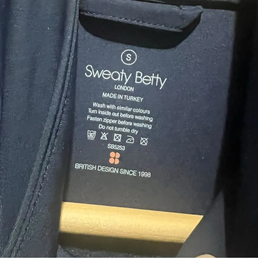 Sweaty Betty Fast Track Padded Running Jacket Navy Blue Size Small - Image 10