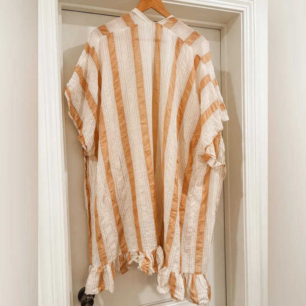 Mustard Seed, Beautiful Peach Striped Kimono - Image 4