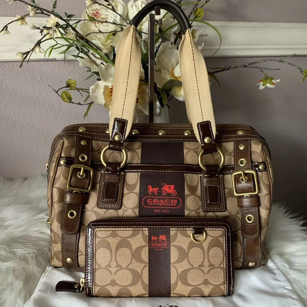 Coach Vtg Signature Horse and Carriage Print Brown and tan Bag and Wallet Set - Image 13